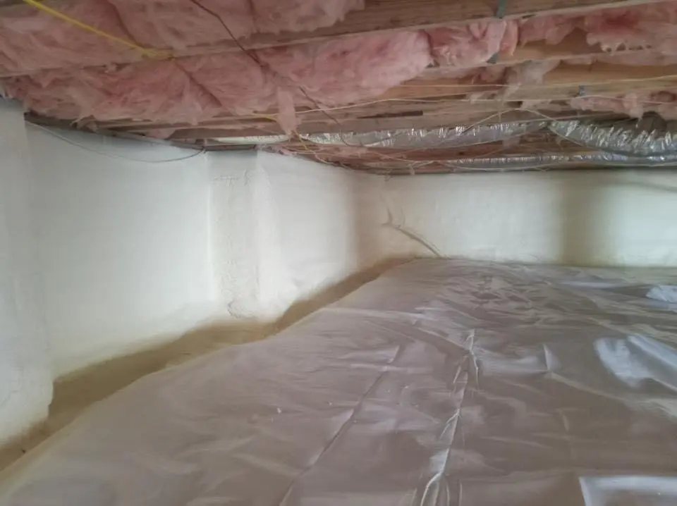 Crawl space encapsulation with closed-cell spray foam for Spray Foam Roofing in Glen Carbon